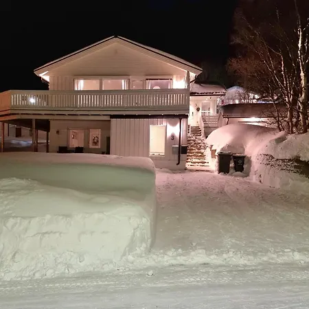 New Renovated Near The Airport With 3 Double Beds * Tromso
