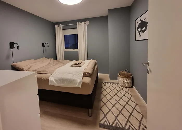Appartamento New Renovated Near The Airport With 3 Double Beds Tromsø