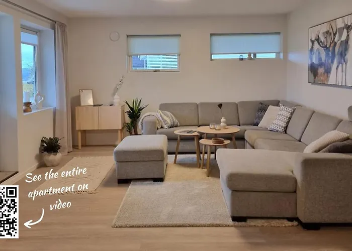 New Renovated Near The Airport With 3 Double Beds Lejlighed *
